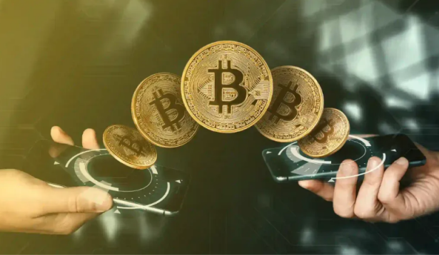 Crypto-Survival-Mode?-Bitcoin-Mining-Giant-Lends-Over-7,000-Btc-Amid-Operational-Pressures